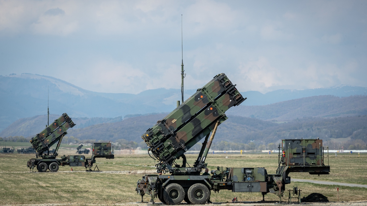 Russia warns that it is losing patience with the use of Western weapons within its territory and issues this warning