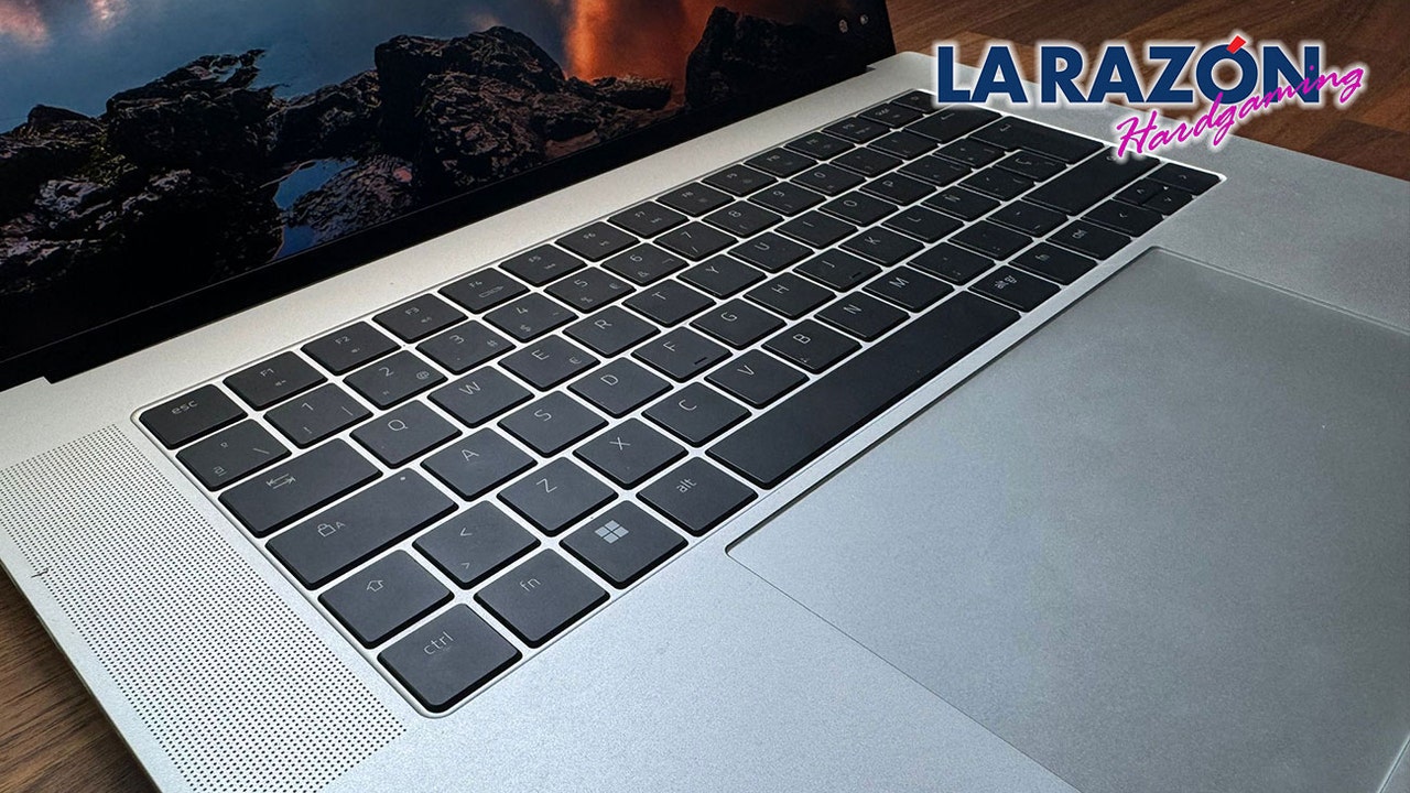 The Reason Hardgaming - Razer Blade 16 (2024)