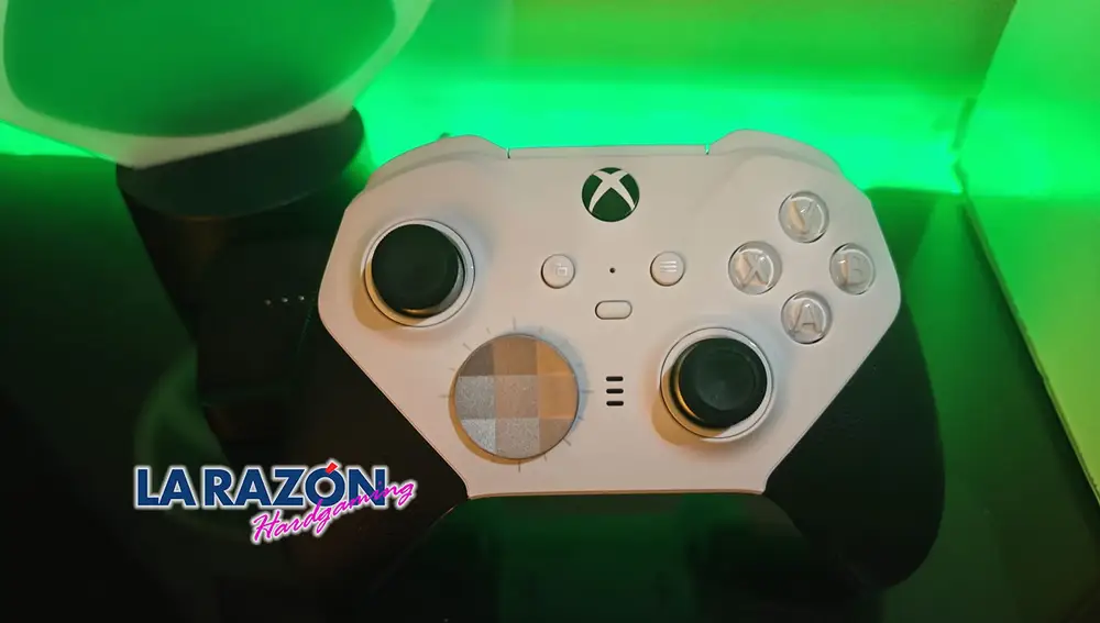 Xbox Elite Series 2 Core + Booster Pack