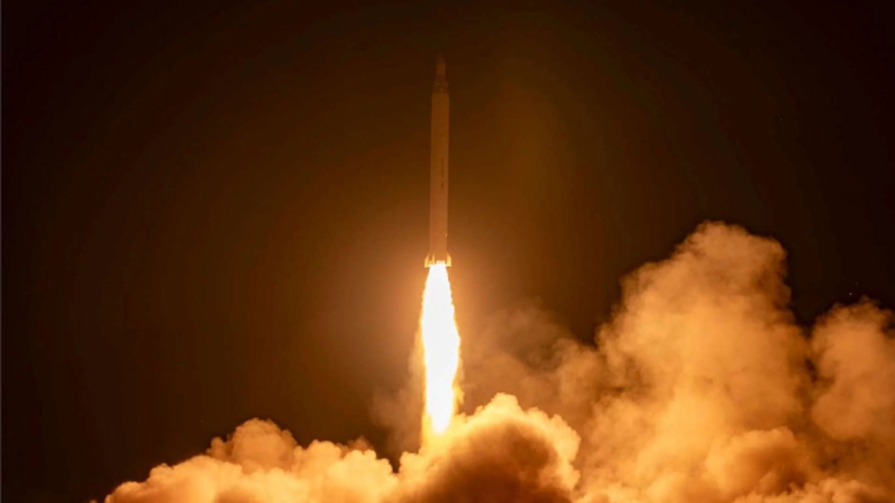What ballistic and hypersonic missiles has Iran used against Israel?
