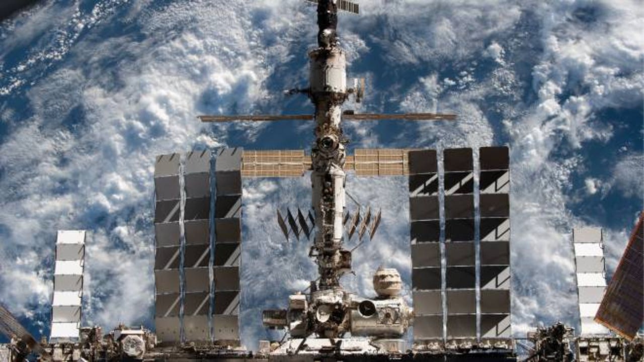 NASA warns of a possible 'catastrophic failure' in the Russian module of the International Space Station