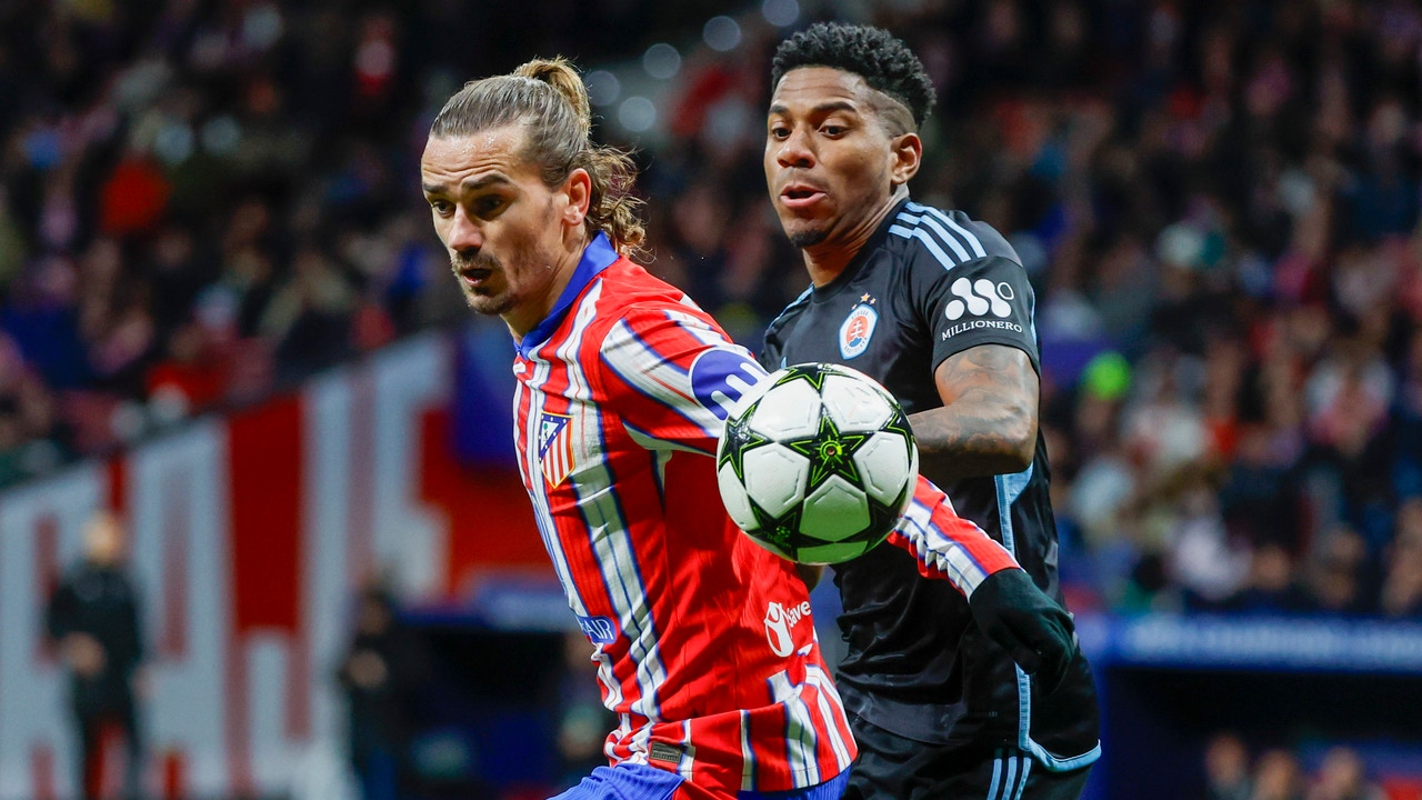 Atlético looks up in the Champions League after defeating Slovan (3-1)