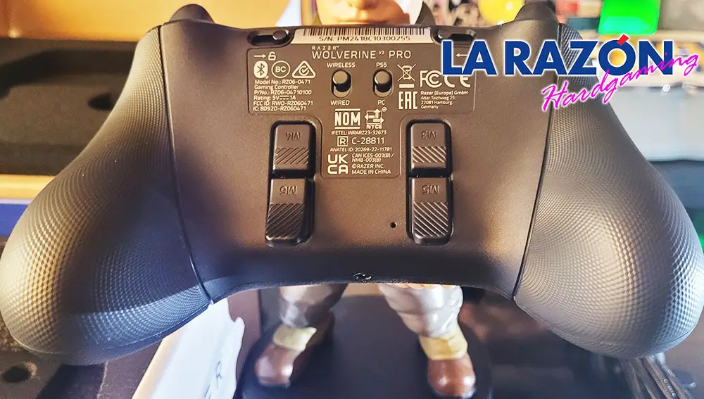 Razer Wolverine V2 Pro