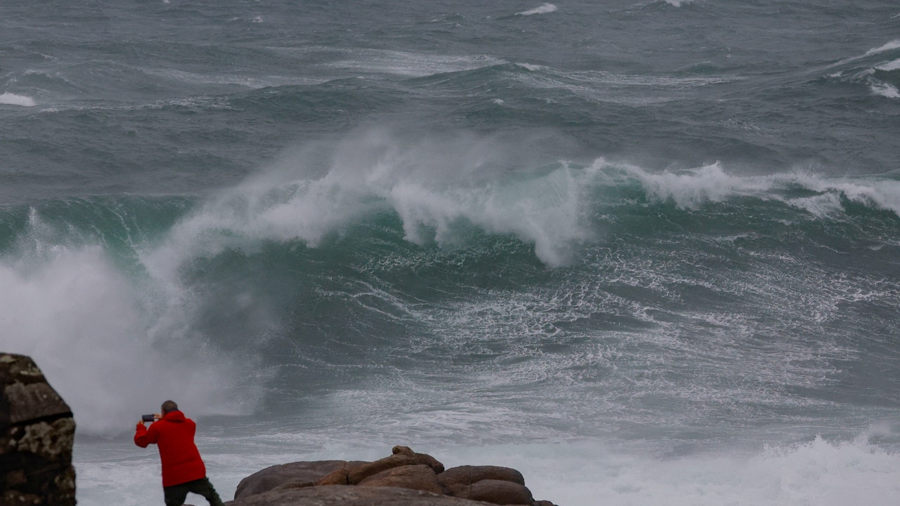 almost all of Spain on alert due to hurricane force winds, intense rains and snowfall