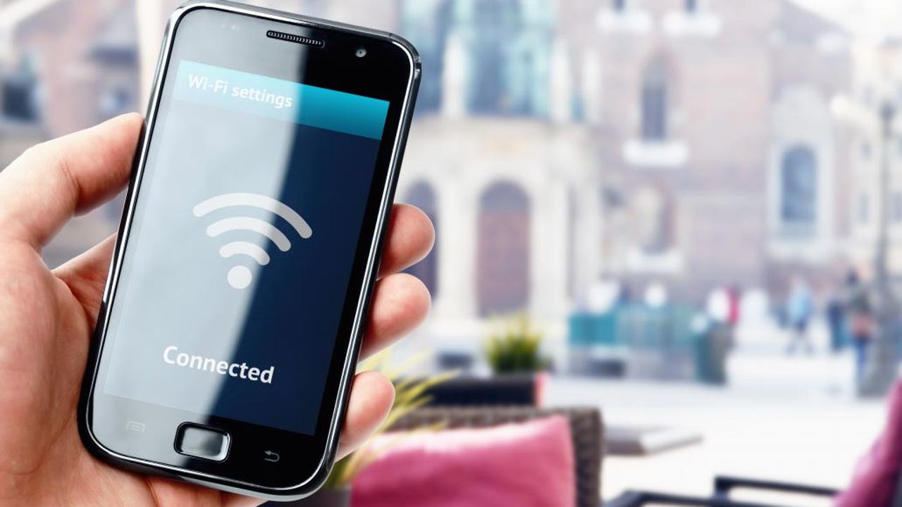 Your mobile gives your data by connecting to a Wi-Fi network