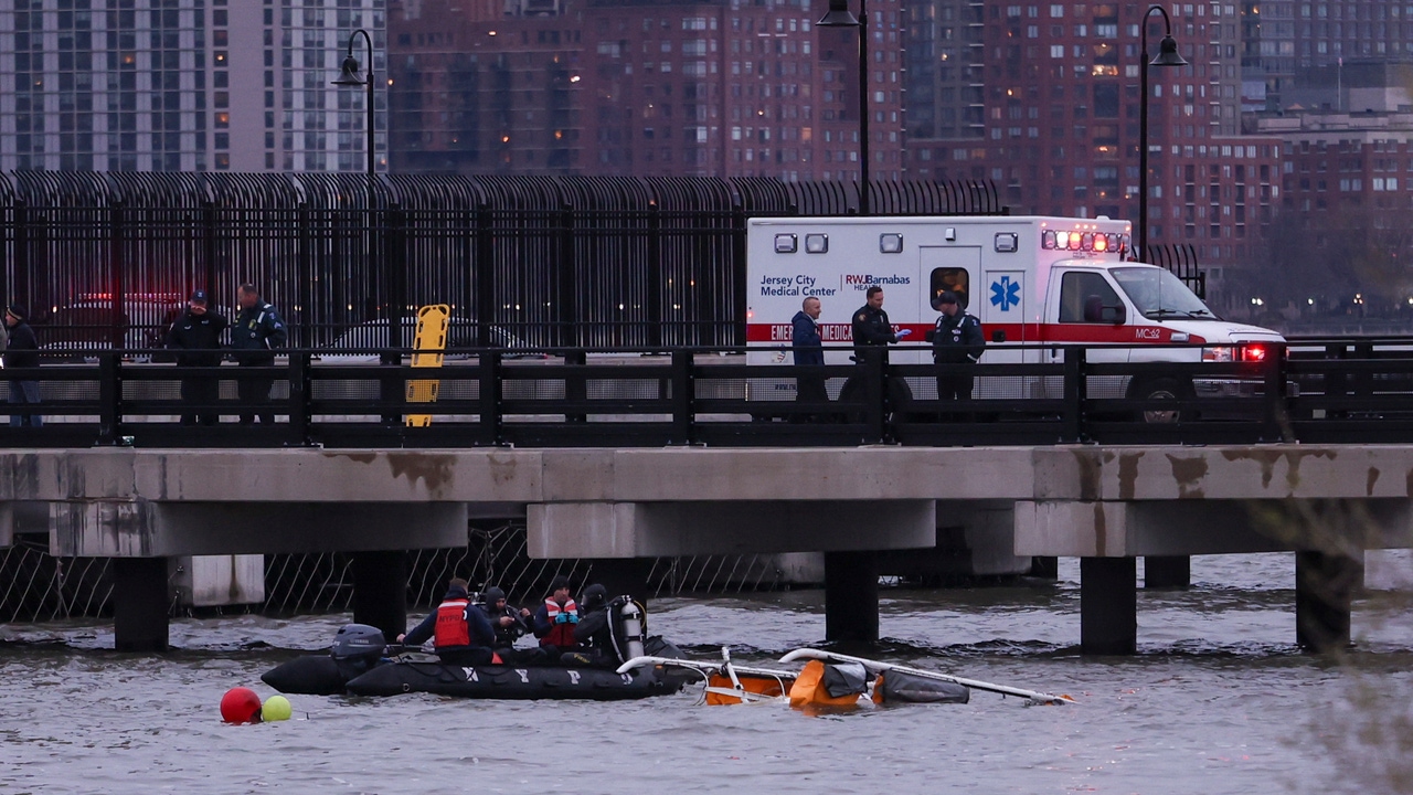 A Siemens manager, his wife and three children, the dead Spaniards crashing their helicopter in New York