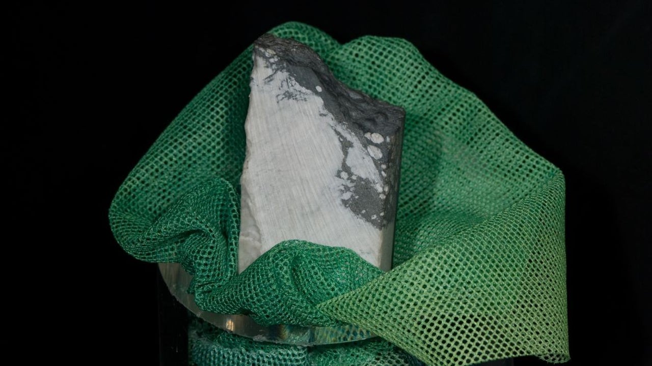 The terrestrial twin of the Kriptonite key to the batteries of the future