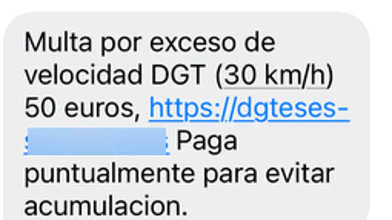 If you get a fine of the DGT through an SMS be careful, it could be a scam