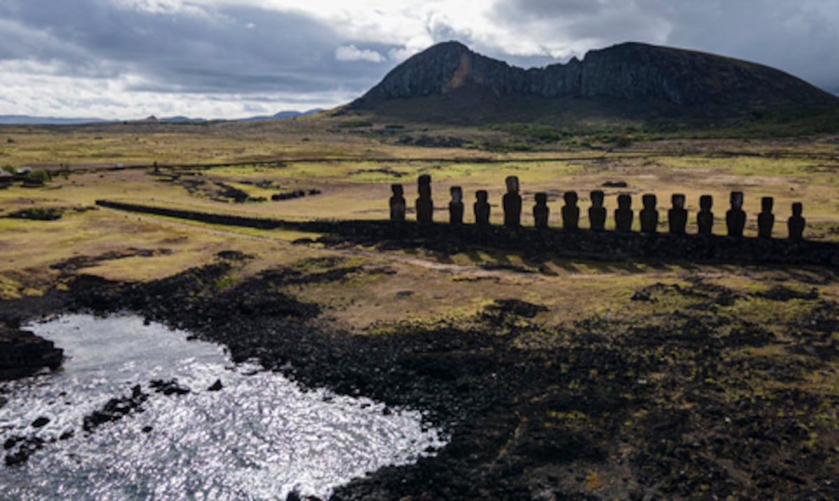 The increase in sea level could put the moai of Easter Island at risk by 2080