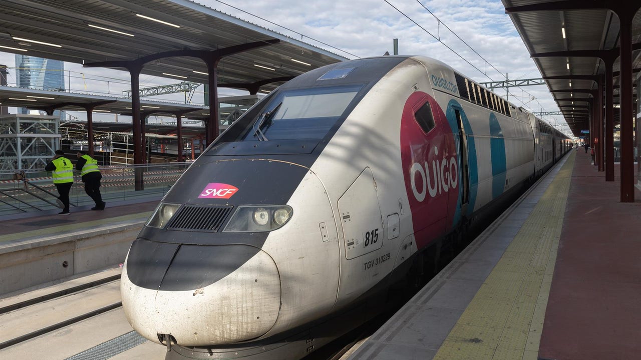 No news of Renfe's complaint against Ouigo before the European Commission for unfair competition fifteen months after his announcement