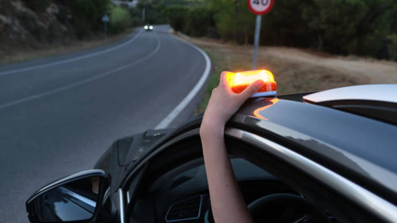 How much do the emergency lights v16 mandatory since January