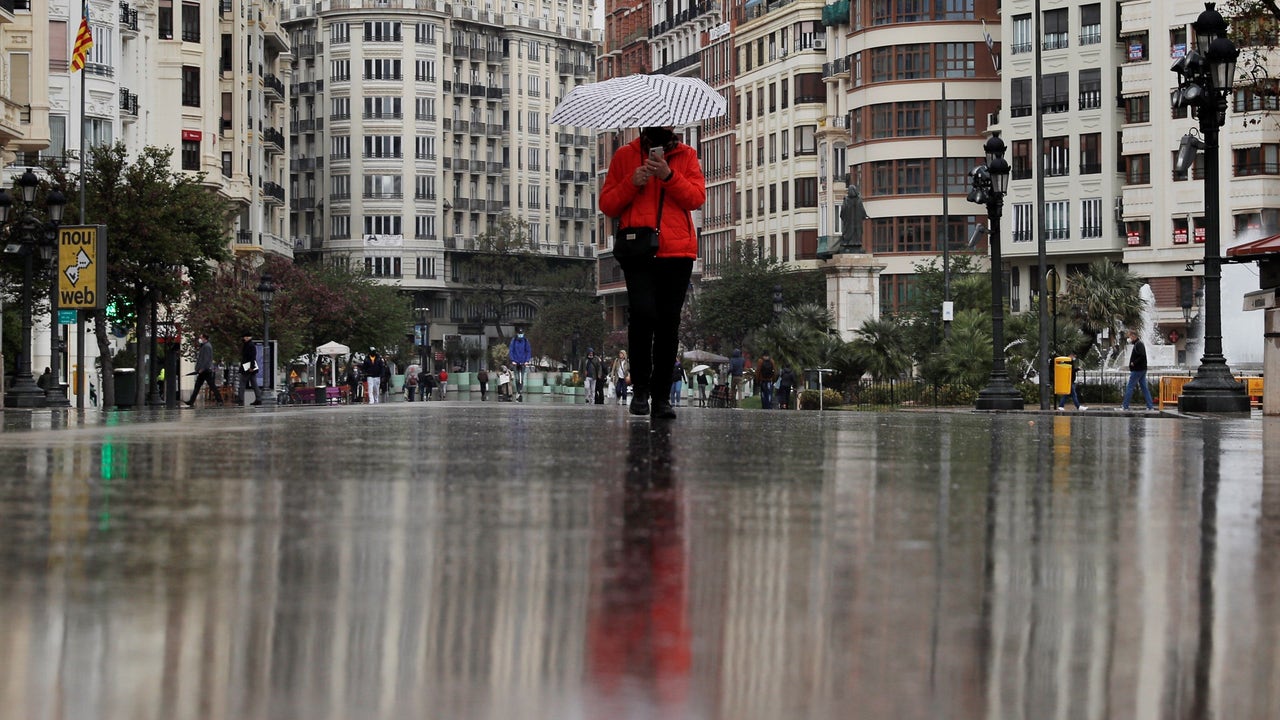 The Aemet launches an urgent statement and activates the red alert for torrential rains