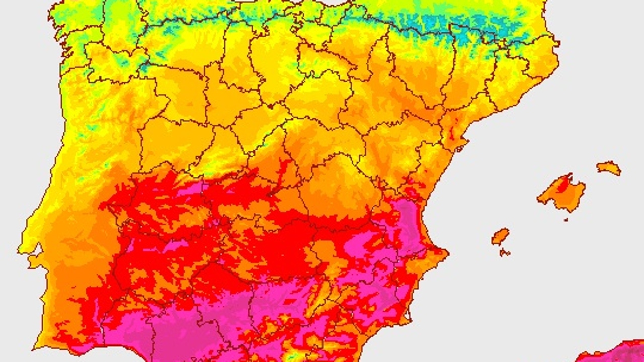 The heat squeezes again on a Saturday where there will also be areas affected by strong showers