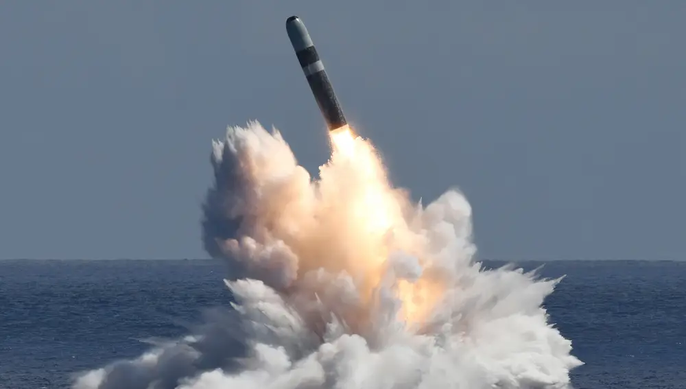 The US tests long-range missiles from Florida in full tension with Venezuela