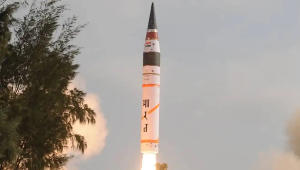 First flight test of the Agni-V in 2012.