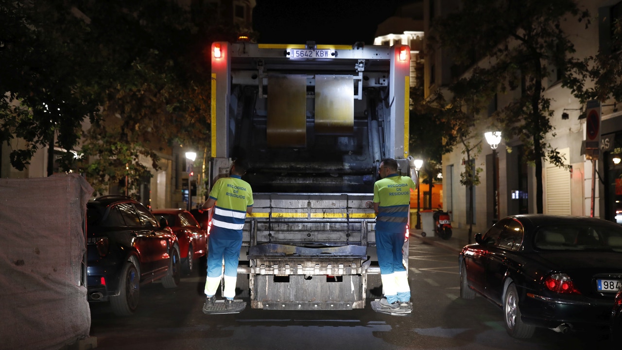 A municipal waste tax that does not encourage recycling
