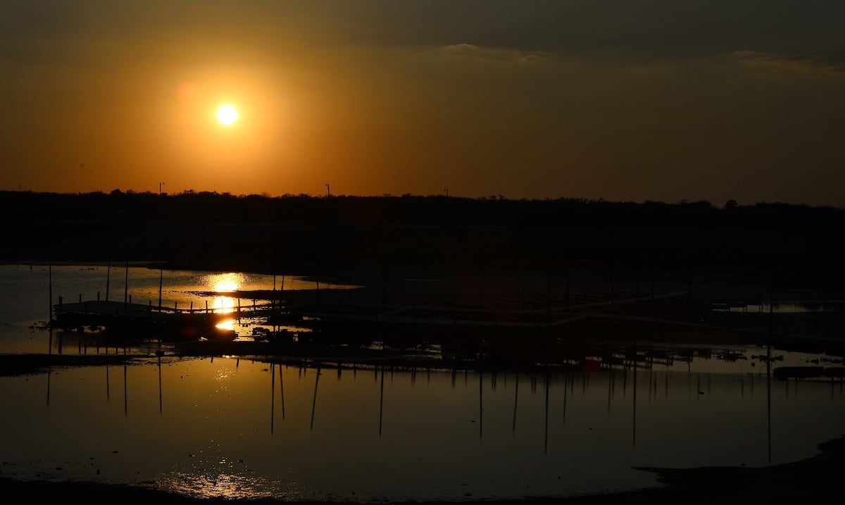 They warn of a strong solar storm that would reach Earth