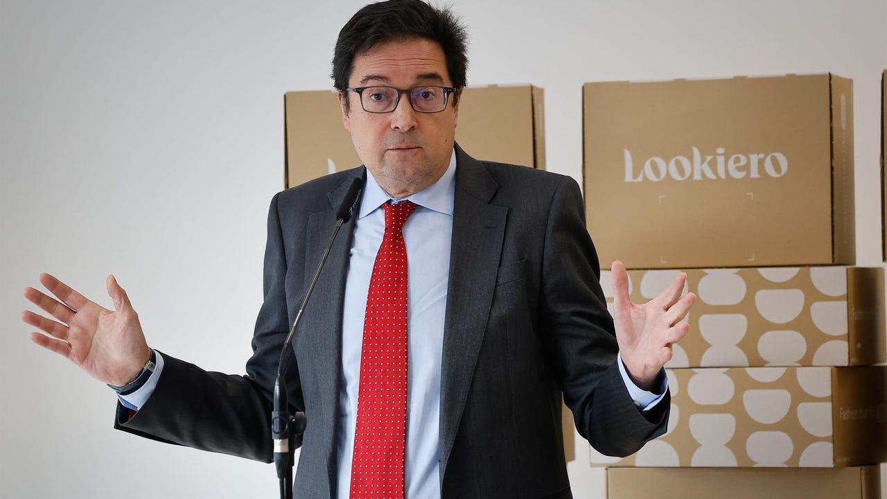 A complaint of sexual harassment in Móstoles, in Óscar López's drawer
