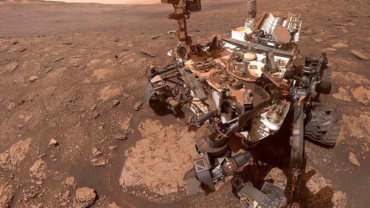 NASA study finds only one reason for organic compounds on Mars
