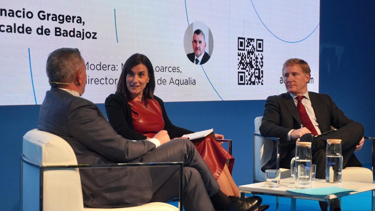 Santander and Badajoz invest in maintaining and digitizing the water network