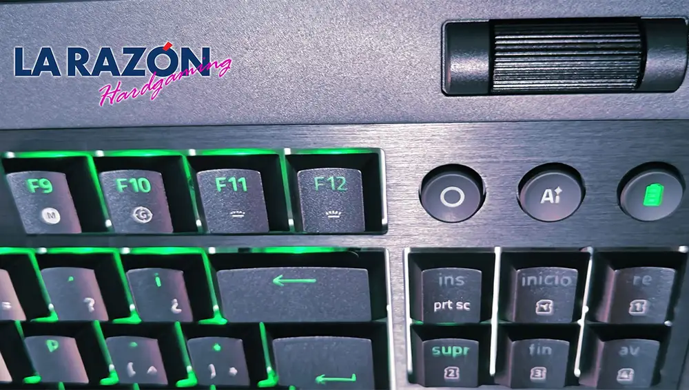 Razer BlackWidow V4 Low-Profile Tenkeyless HyperSpeed