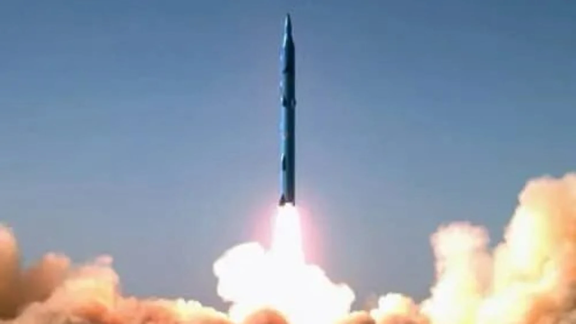 Sejjil-2, the 'dancing' ballistic missile with 2,000 km range that Iran claims to have used for the first time