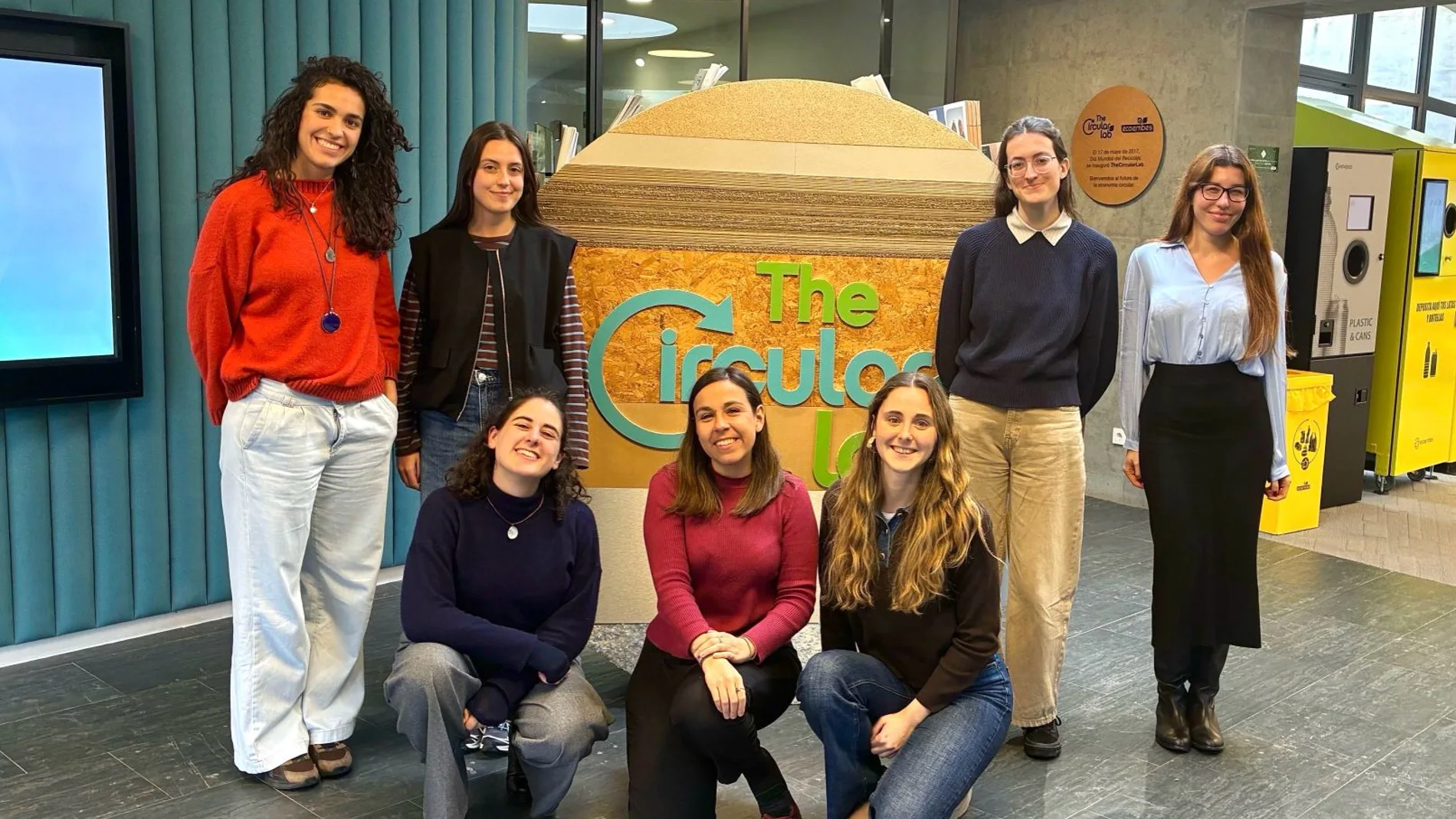 A pedal in the container to fold cardboard and other innovative solutions from TheCircularLab
