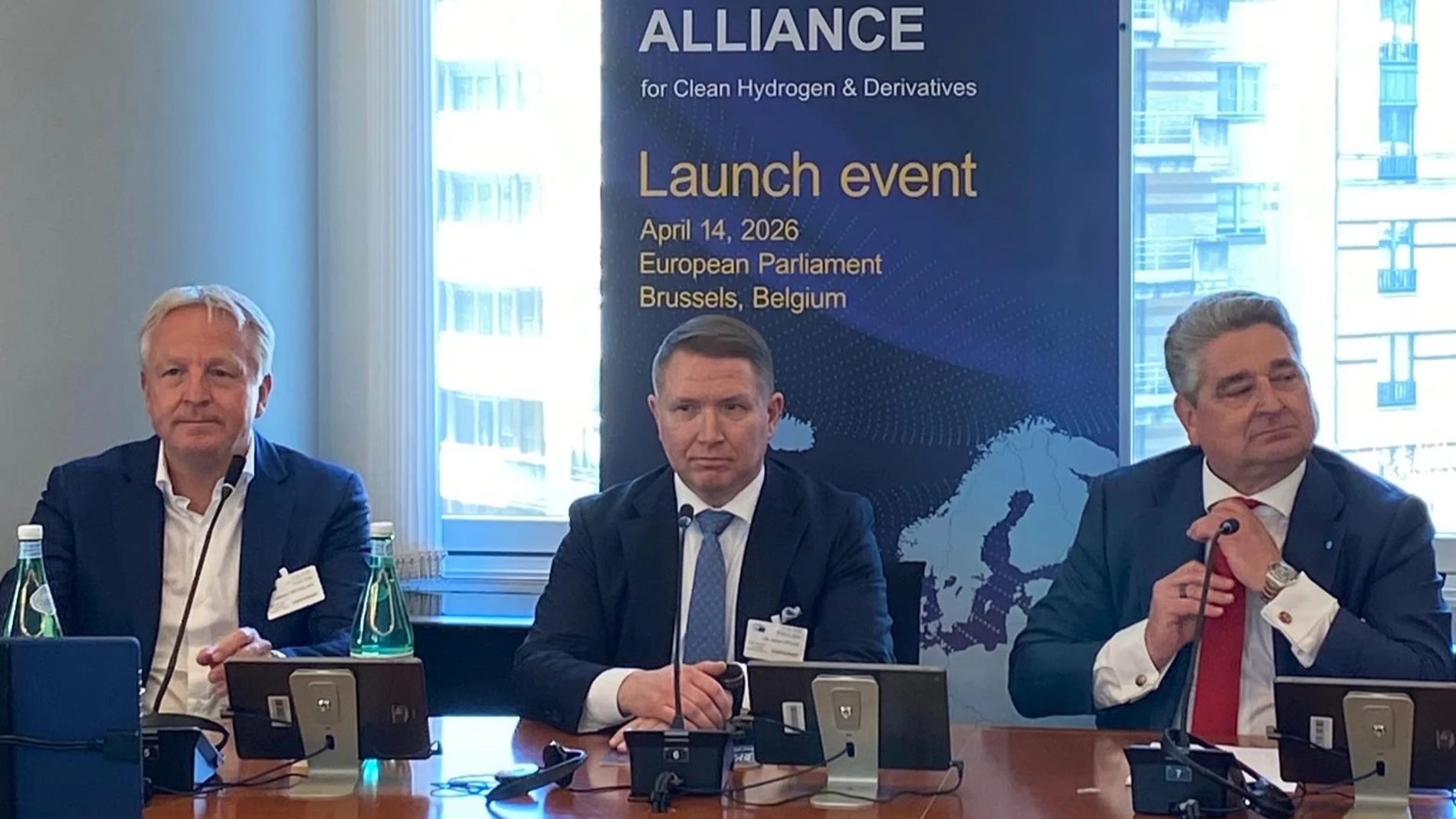 European industrial leaders join forces to accelerate the deployment of clean hydrogen to boost industrial competitiveness and energy independence in Europe