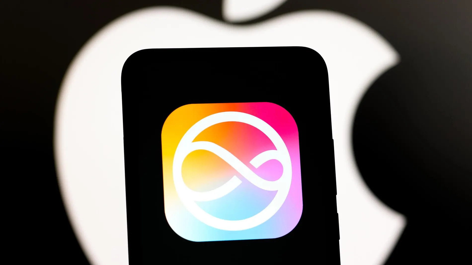 Google explains how Apple will use Gemini in the new Siri