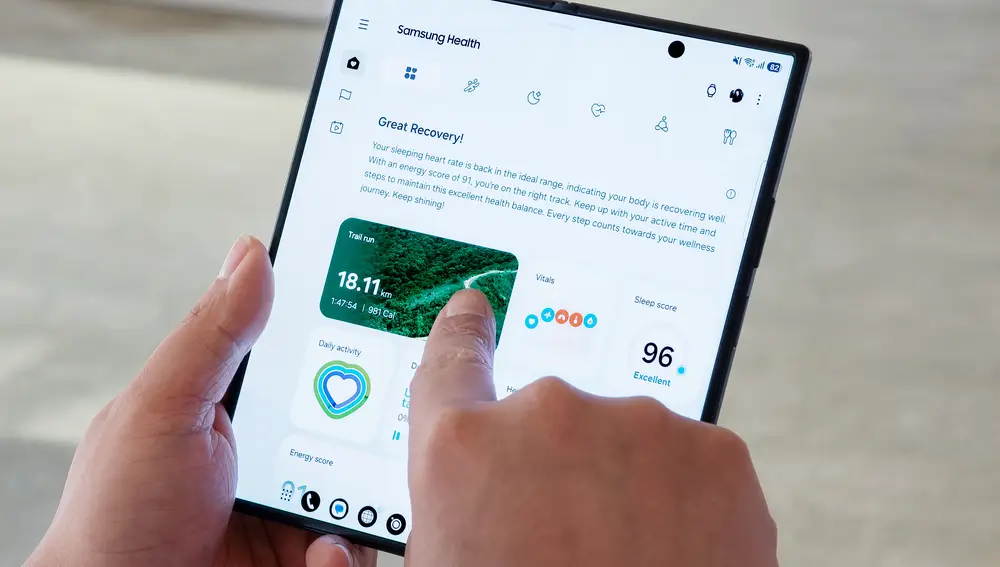 Fold8 Ultra takes productivity to the next level.
