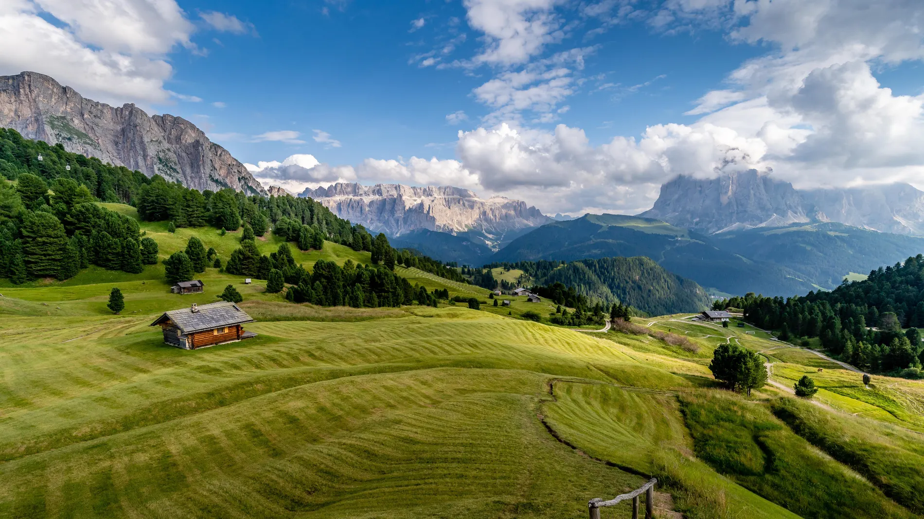 The town in the Dolomites where you can still buy a 72-meter apartment for 45,000 euros