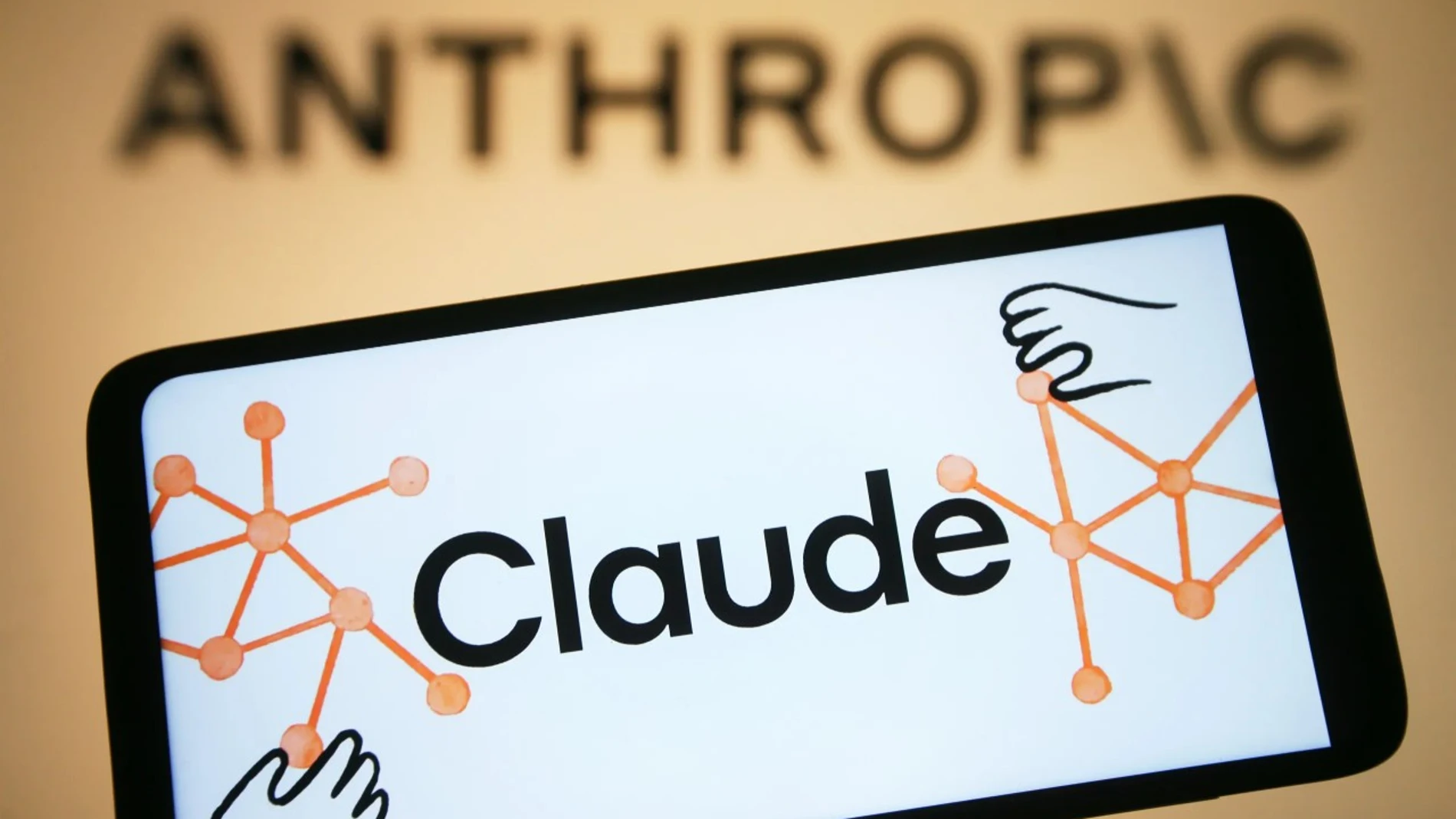 Claude stands up to Word and PowerPoint with his own document and presentation editor