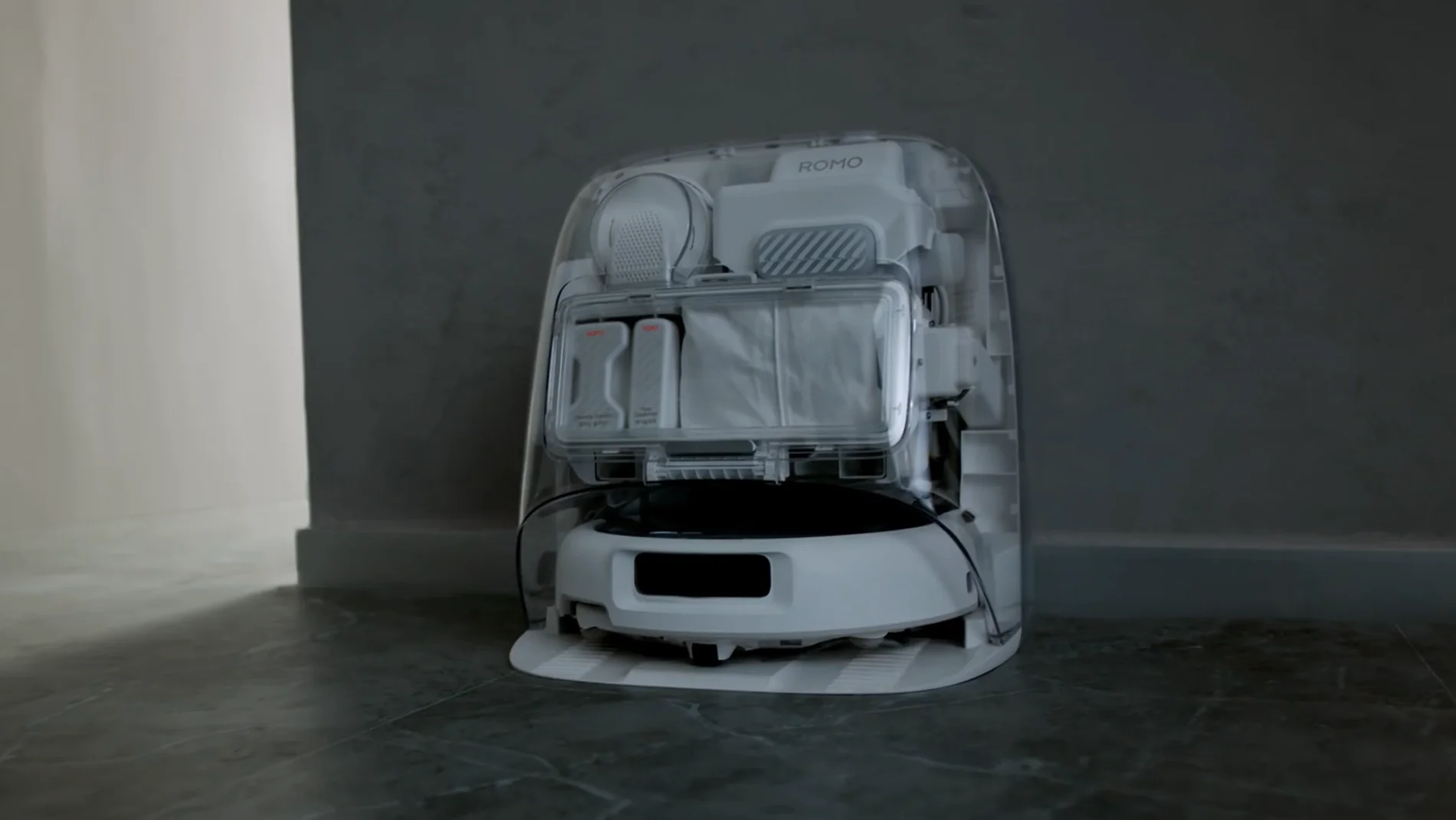Saturday's gadget: DJI ROMO P2, the robot that cleans as if it had eyes and arms