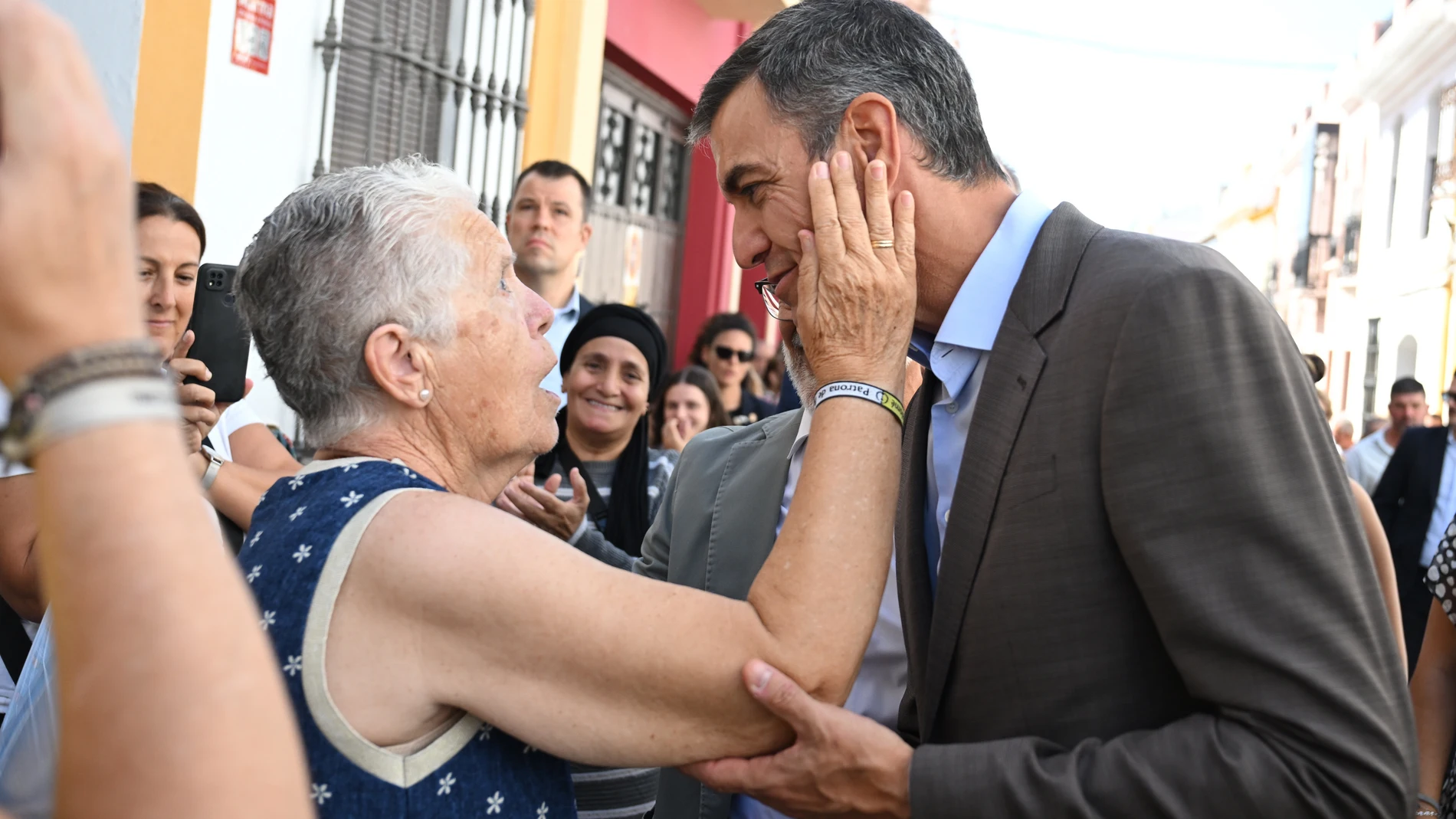 Moncloa's solution to cover the collapse: "remove" Sánchez more