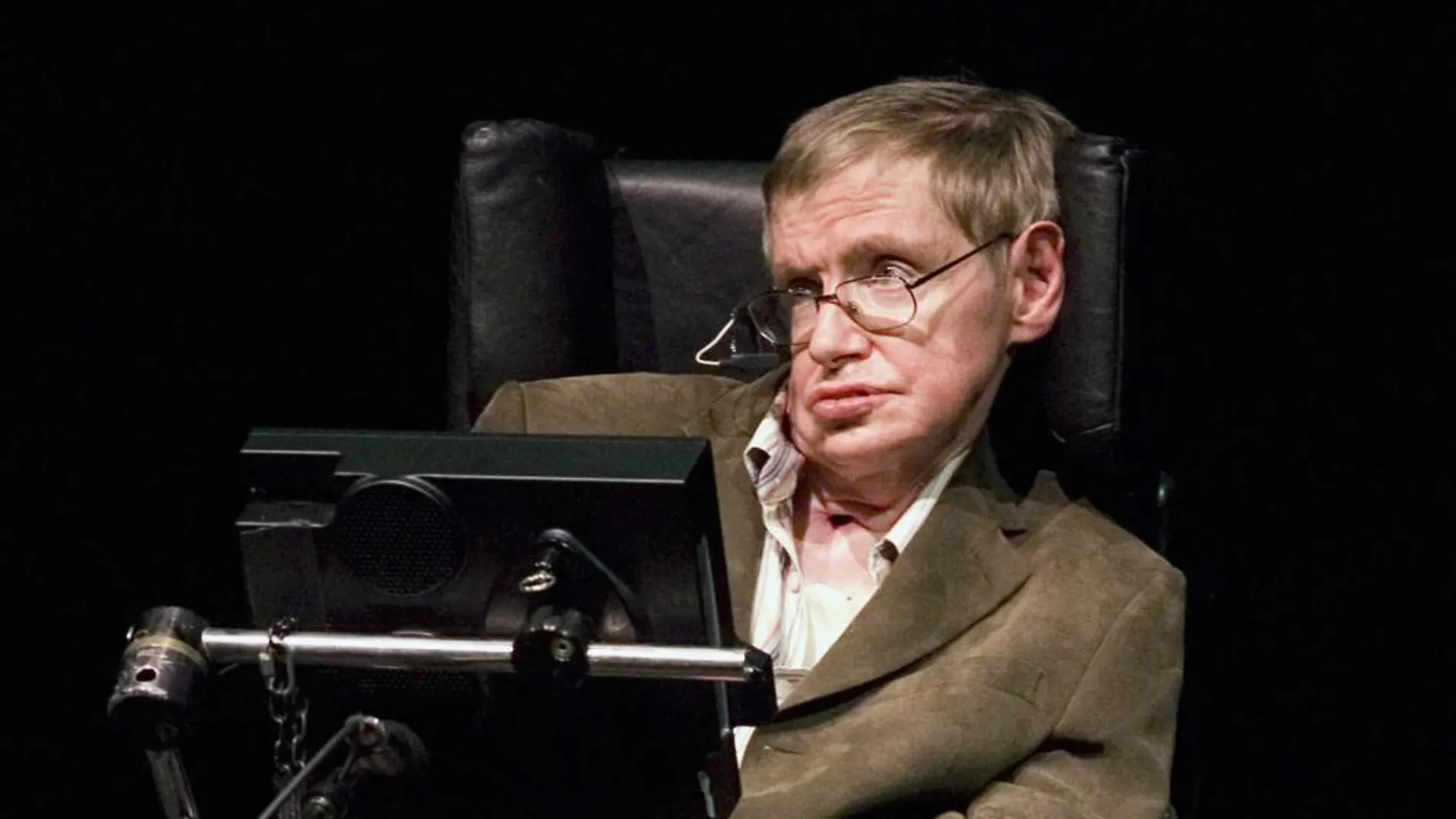 Stephen Hawking: “The greatest enemy of knowledge is not ignorance, but the illusion of knowledge”
