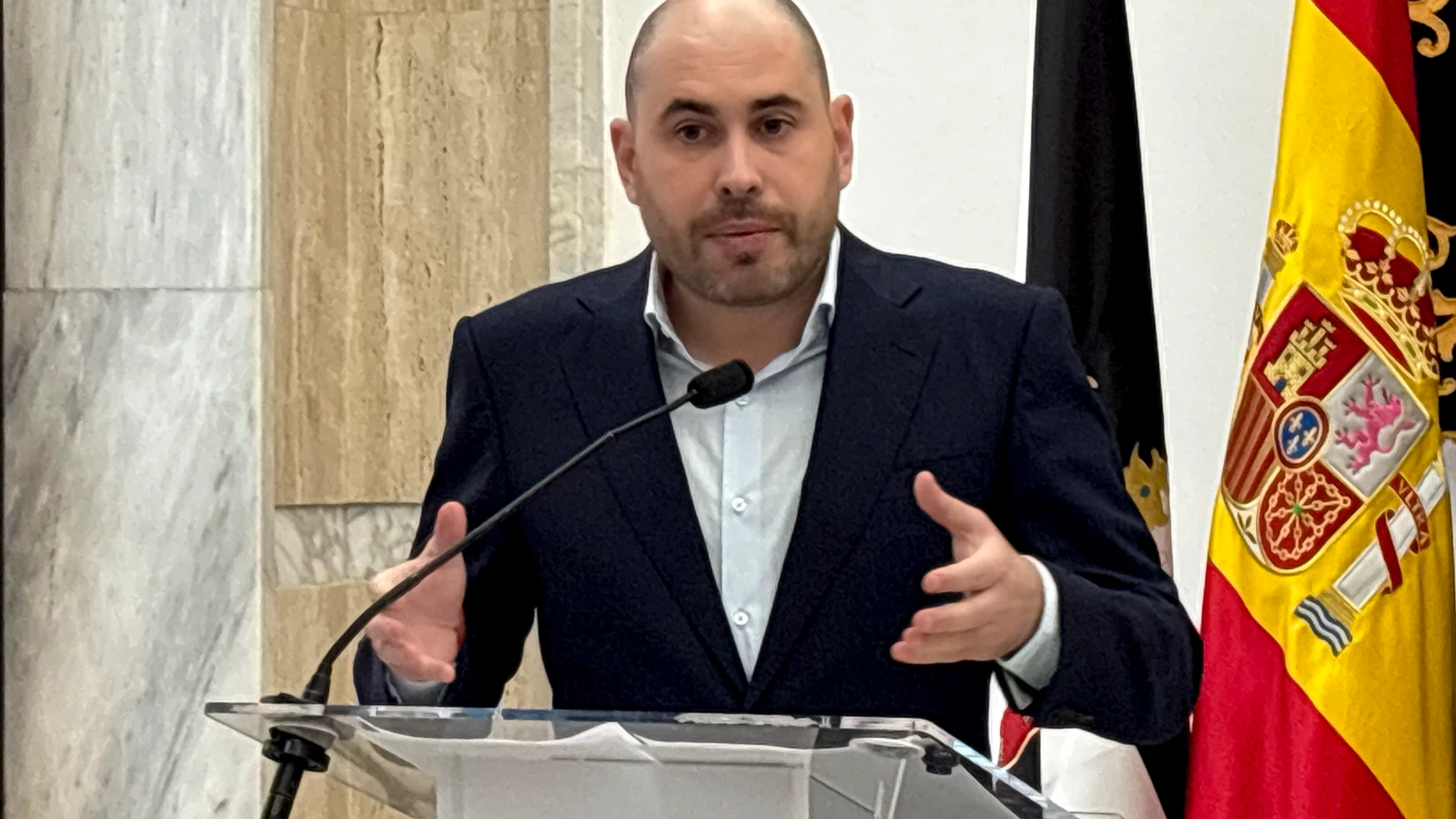 The Ceuta crisis leads to a "minor position" while the Government delegate and Marlaska cling to the position