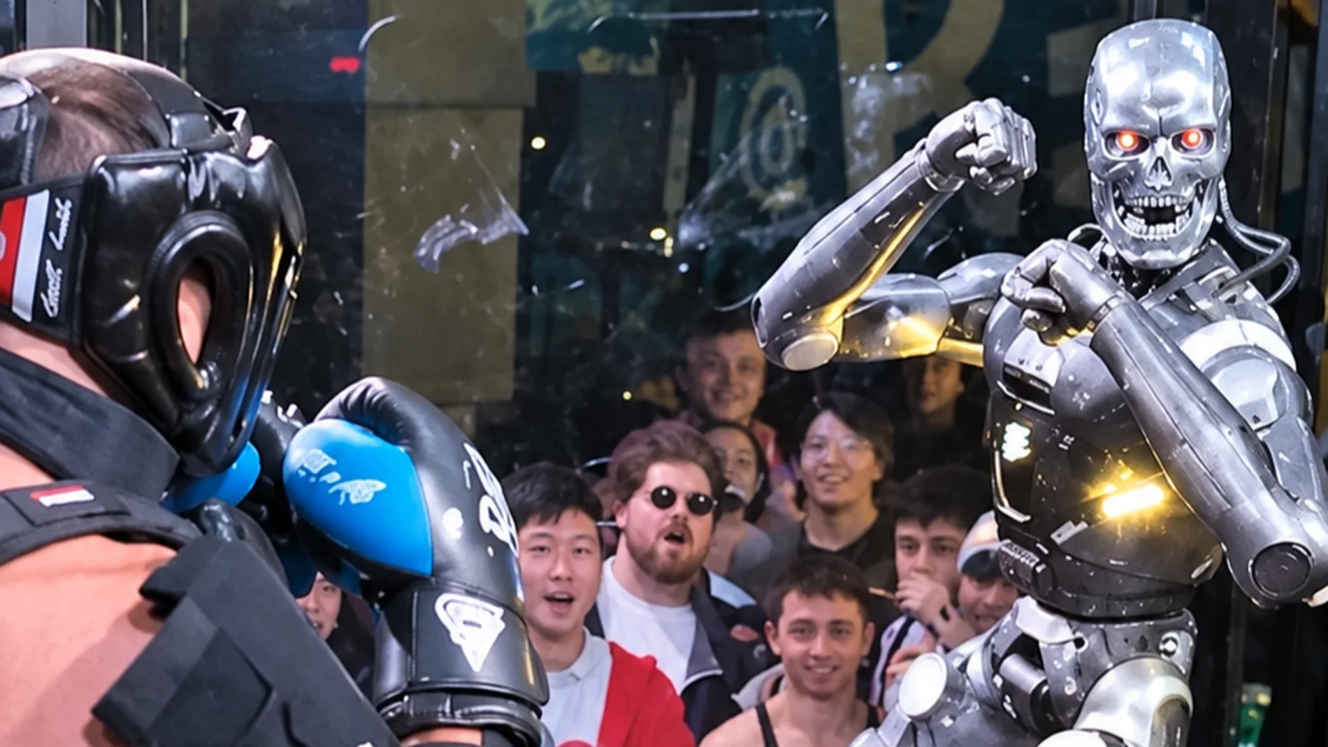 They put a human and a Terminator-style robot to fight in an MMA cage (video)