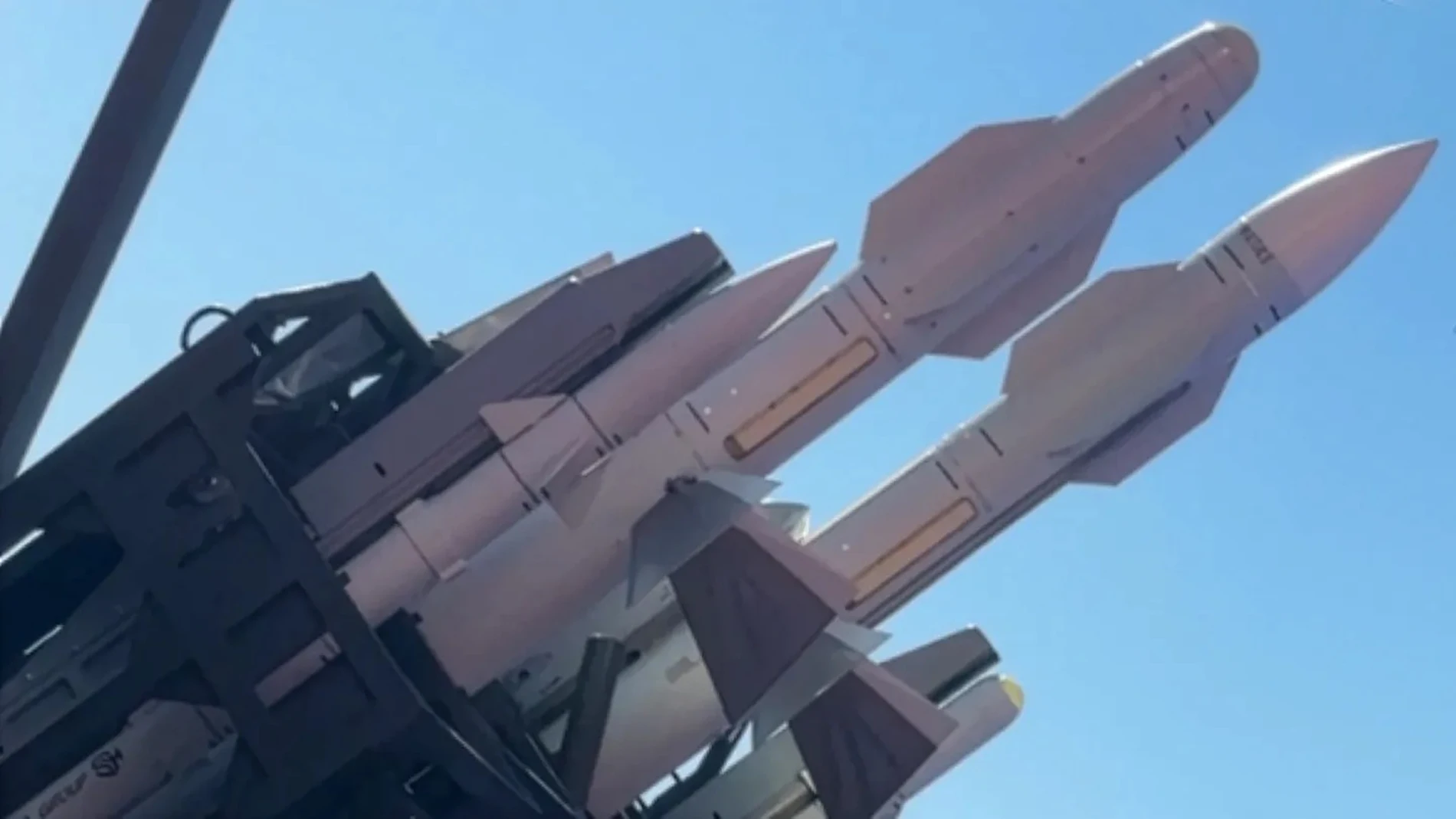 Ukraine presents new anti-aircraft system capable of firing Soviet, American and British missiles