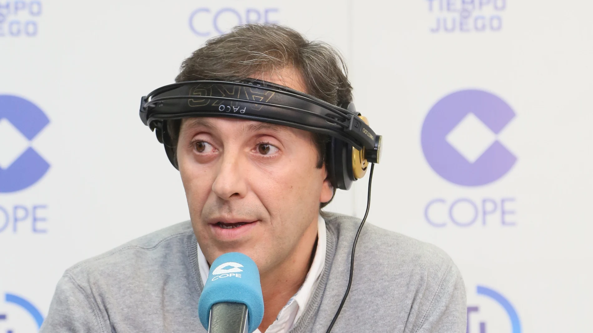 Paco González, sports journalist, on happiness: "For me, my triumph is being at home with my family in good health, united and with good vibes"
