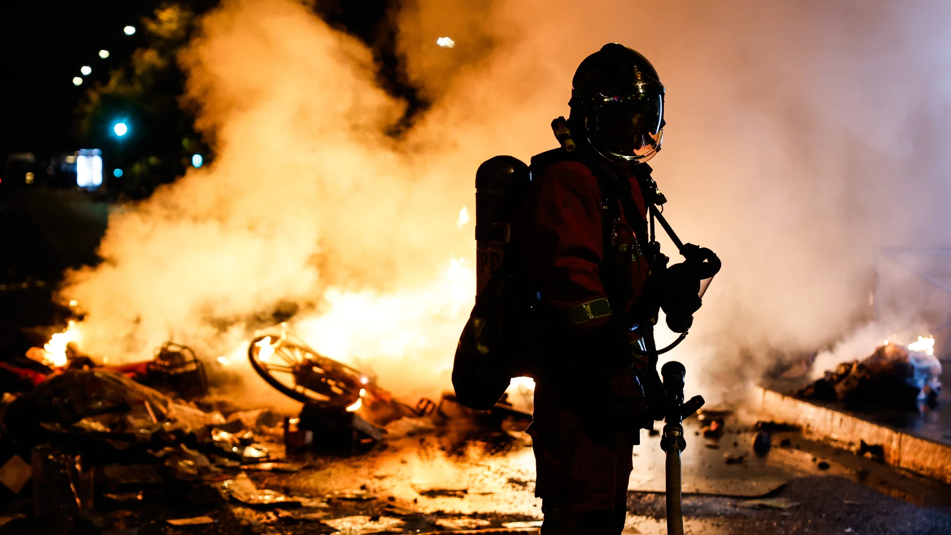 The demonstrations in France take their toll on businesses: million-dollar losses in supermarkets and stores
